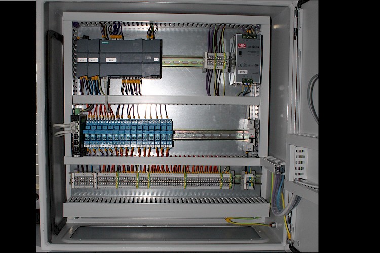 Cabinet For Automatic Filter